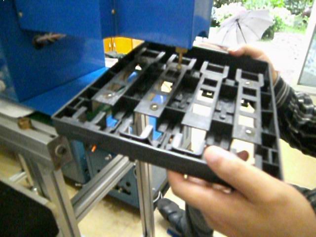 熱熔膠半自動(dòng)點(diǎn)膠設(shè)備